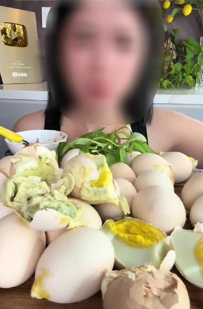 "Rỉ tai" nhau ăn trứng thối để cải thiện sinh lý, coi chừng dính "chưởng"!- Ảnh 4. "Rỉ tai" nhau ăn trứng thối để cải thiện sinh lý, coi chừng dính "chưởng"!- Ảnh 4.