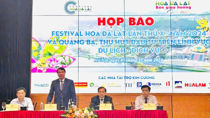 "Bản giao hưởng sắc màu" tại Festival Hoa Đà Lạt lần thứ X-2024- Ảnh 1. "Bản giao hưởng sắc màu" tại Festival Hoa Đà Lạt lần thứ X-2024- Ảnh 1.