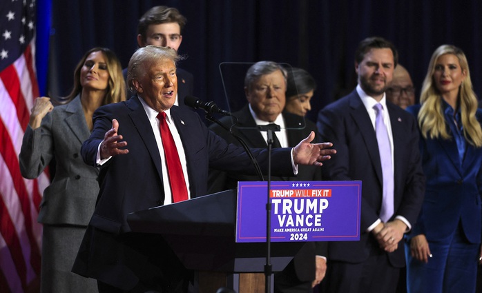 Ông Donald Trump phát biểu tại một sự kiện ở TP West Palm Beach, bang Florida - Mỹ hôm 6-11 Ảnh: Reuters Ông Donald Trump phát biểu tại một sự kiện ở TP West Palm Beach, bang Florida - Mỹ hôm 6-11 Ảnh: Reuters