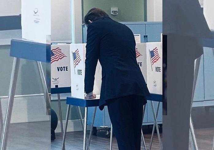 Cậu út nhà Trump và các anh chị gây chú ý trong kỳ bầu cử Mỹ- Ảnh 2. Cậu út nhà Trump và các anh chị gây chú ý trong kỳ bầu cử Mỹ- Ảnh 2.