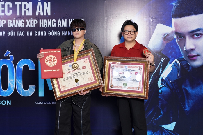 Cao Thái Sơn trở thành kỷ lục gia Việt Nam- Ảnh 1. Cao Thái Sơn trở thành kỷ lục gia Việt Nam- Ảnh 1.