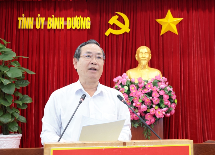 Ông Nguyễn Văn Dành thôi làm Phó Chủ tịch UBND tỉnh Bình Dương, giữ chức Chủ tịch UBMTTQ tỉnh- Ảnh 1. Ông Nguyễn Văn Dành thôi làm Phó Chủ tịch UBND tỉnh Bình Dương, giữ chức Chủ tịch UBMTTQ tỉnh- Ảnh 1.