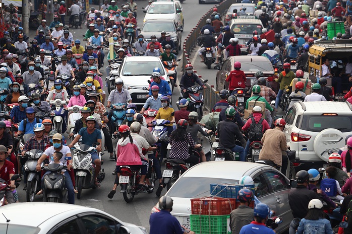 Báo in Người Lao Động 8-11: Cấp sổ hồng ở TP HCM - thắp lên hy vọng- Ảnh 2. Báo in Người Lao Động 8-11: Cấp sổ hồng ở TP HCM - thắp lên hy vọng- Ảnh 2.