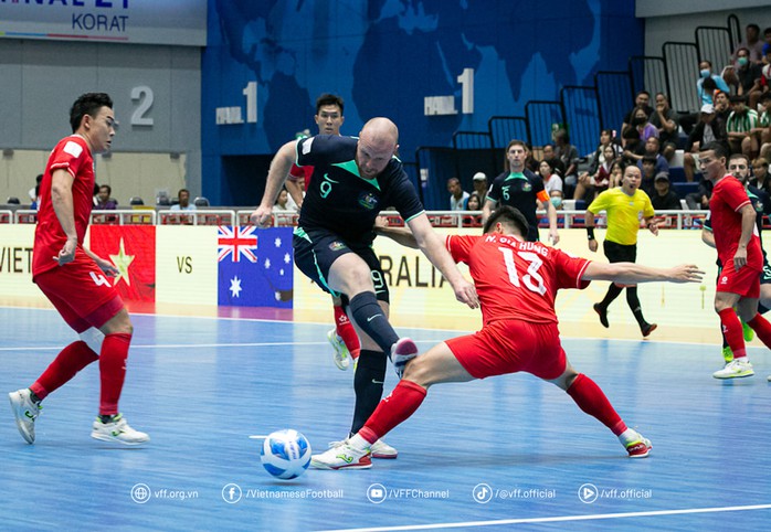 Ngược dòng kịch tính, futsal Việt Nam vào chung kết Đông Nam Á sau 12 năm- Ảnh 2. Ngược dòng kịch tính, futsal Việt Nam vào chung kết Đông Nam Á sau 12 năm- Ảnh 2.