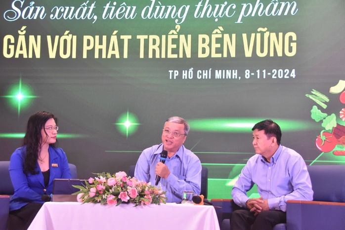 Công nhân chưa tiếp cận được thực phẩm xanh- Ảnh 6. Công nhân chưa tiếp cận được thực phẩm xanh- Ảnh 6.