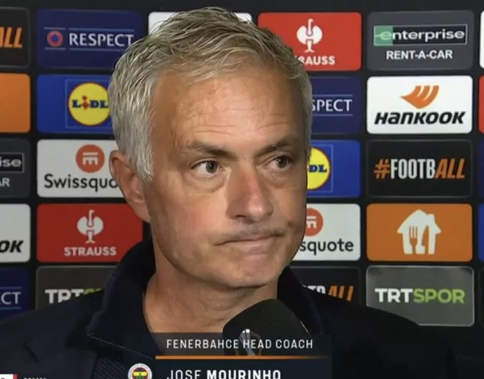 Mourinho nhận loạt hình phạt, cấm chỉ đạo vì vạ miệng- Ảnh 1. Mourinho nhận loạt hình phạt, cấm chỉ đạo vì vạ miệng- Ảnh 1.