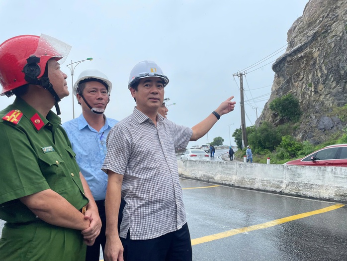 Tân Bí thư Tỉnh ủy Khánh Hòa chỉ đạo nóng xử lý hiểm họa đá rơi- Ảnh 3. Tân Bí thư Tỉnh ủy Khánh Hòa chỉ đạo nóng xử lý hiểm họa đá rơi- Ảnh 3.