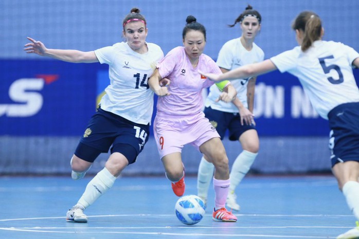 Tuyển futsal nữ Việt Nam thua đội tốp 7 thế giới- Ảnh 2. Tuyển futsal nữ Việt Nam thua đội tốp 7 thế giới- Ảnh 2.