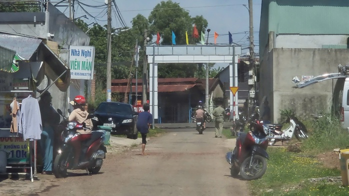Điều tra vụ người đàn ông nghi uống thuốc trừ sâu tự tử trong nhà nghỉ- Ảnh 1. Điều tra vụ người đàn ông nghi uống thuốc trừ sâu tự tử trong nhà nghỉ- Ảnh 1.