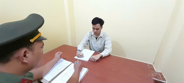 Công an TP HCM bắt Trần Khắc Đức- Ảnh 1. Công an TP HCM bắt Trần Khắc Đức- Ảnh 1.