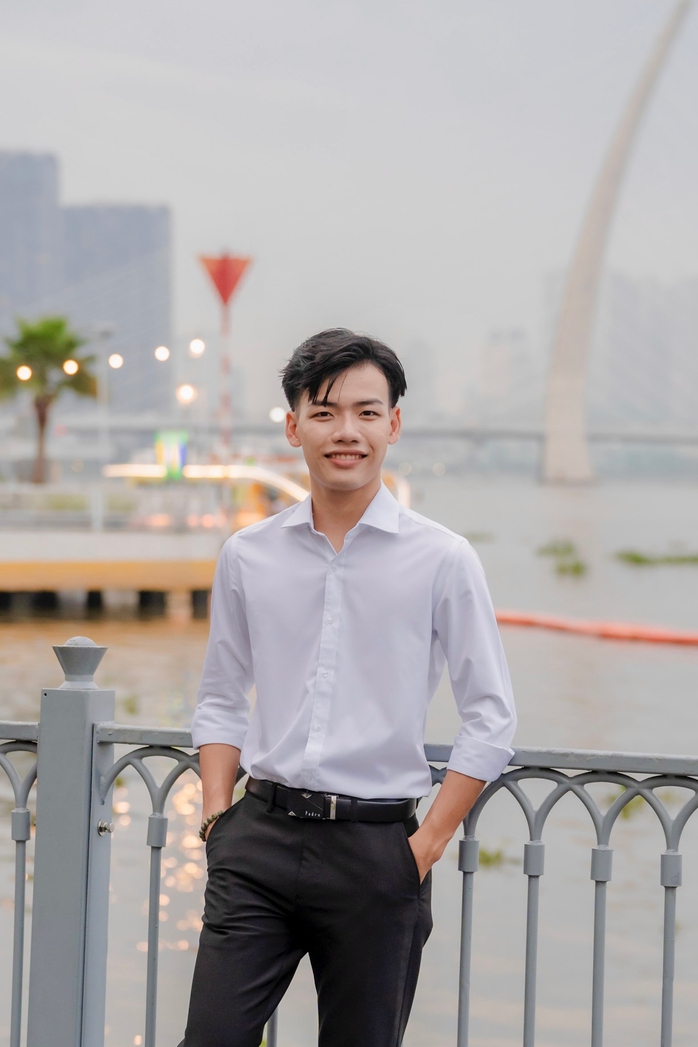 Chuông vàng vọng cổ 2024: Lê Hoàng Nghi - Cải lương là đam mê, là hơi thở- Ảnh 1. Chuông vàng vọng cổ 2024: Lê Hoàng Nghi - Cải lương là đam mê, là hơi thở- Ảnh 1.
