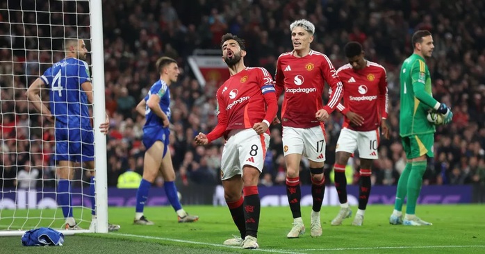 Soi tỉ số trận Manchester United – Leicester: Xem "Quỷ đỏ" hồi sinh
- Ảnh 1. Soi tỉ số trận Manchester United – Leicester: Xem "Quỷ đỏ" hồi sinh
- Ảnh 1.