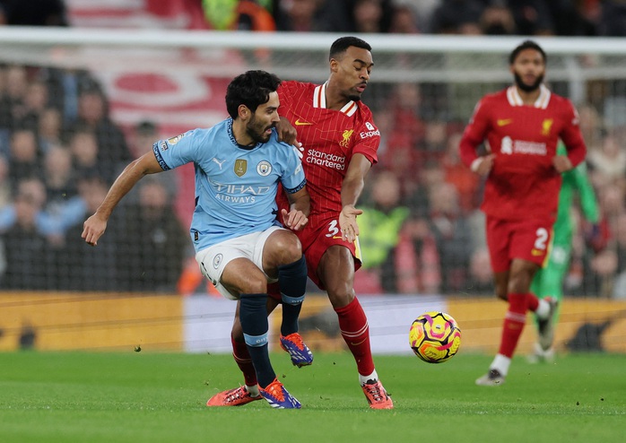 Man City không biết thắng trận thứ 7, Liverpool bay cao ở đỉnh bảng - Ảnh 1. Man City không biết thắng trận thứ 7, Liverpool bay cao ở đỉnh bảng - Ảnh 1.