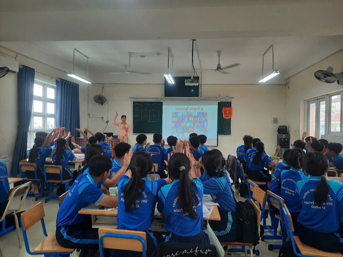 Thấp thỏm với môn thứ 3 kỳ thi lớp 10- Ảnh 1. Thấp thỏm với môn thứ 3 kỳ thi lớp 10- Ảnh 1.