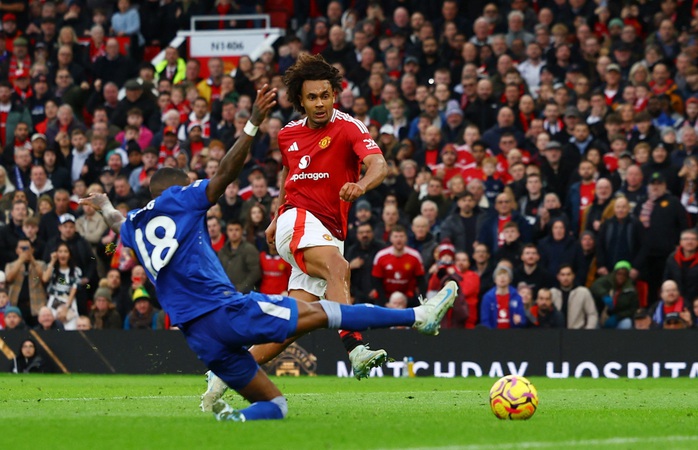 Rashford và Zirkzee lập "cú đúp", Man United nghiền ép Everton - Ảnh 3. Rashford và Zirkzee lập "cú đúp", Man United nghiền ép Everton - Ảnh 3.