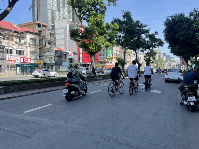 TP HCM tạm cấm xe nhiều ngày trên 2 tuyến đường trung tâm- Ảnh 1. TP HCM tạm cấm xe nhiều ngày trên 2 tuyến đường trung tâm- Ảnh 1.