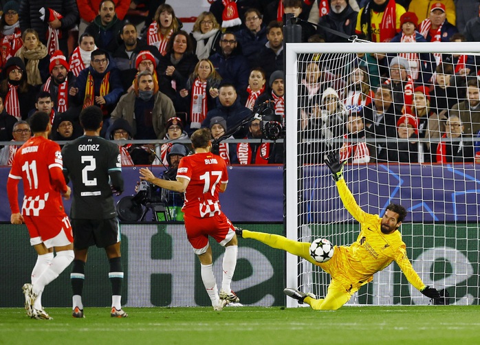 Salah lập kỷ lục, Liverpool toàn thắng ở Champions League- Ảnh 2. Salah lập kỷ lục, Liverpool toàn thắng ở Champions League- Ảnh 2.