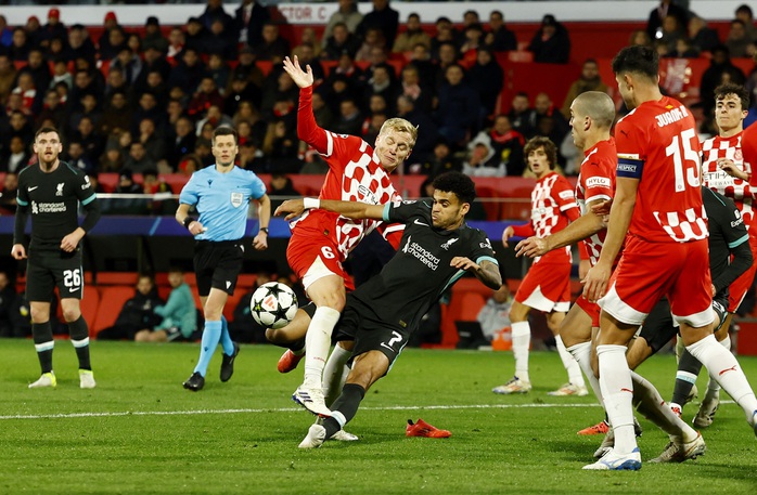 Salah lập kỷ lục, Liverpool toàn thắng ở Champions League- Ảnh 3. Salah lập kỷ lục, Liverpool toàn thắng ở Champions League- Ảnh 3.