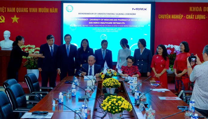 Hỗ trợ phát triển nhân lực ngành y tế chất lượng cao- Ảnh 1. Hỗ trợ phát triển nhân lực ngành y tế chất lượng cao- Ảnh 1.