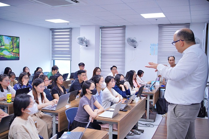Sắp xếp, tinh gọn hai ĐHQG: Tự chủ mạnh hơn!- Ảnh 1. Sắp xếp, tinh gọn hai ĐHQG: Tự chủ mạnh hơn!- Ảnh 1.