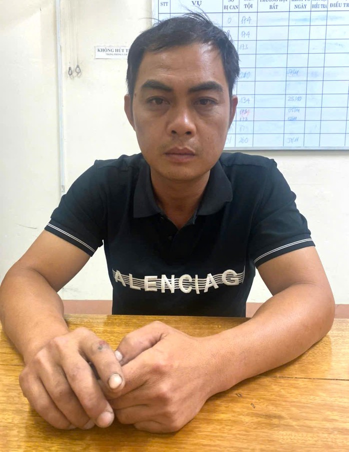 Tạm giữ bạn trai của 1 phụ nữ tử vong tại nhà riêng- Ảnh 1. Tạm giữ bạn trai của 1 phụ nữ tử vong tại nhà riêng- Ảnh 1.