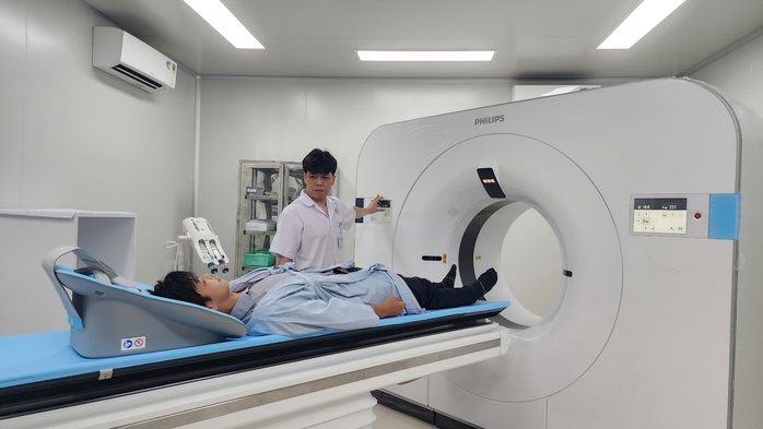 Bệnh viện đầu tiên tại Việt Nam có máy chụp CT dùng công nghệ AI hỗ trợ điều trị- Ảnh 2. Bệnh viện đầu tiên tại Việt Nam có máy chụp CT dùng công nghệ AI hỗ trợ điều trị- Ảnh 2.