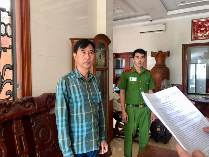 Một luật sư ở Bình Dương bị bắt- Ảnh 1. Một luật sư ở Bình Dương bị bắt- Ảnh 1.