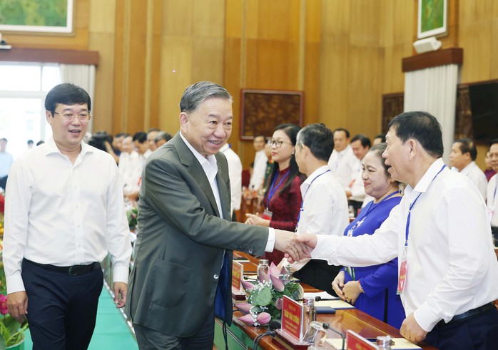 Tổng Bí thư Tô Lâm với các đại biểu tại buổi làm việcẢnh: TTXVN Tổng Bí thư Tô Lâm với các đại biểu tại buổi làm việcẢnh: TTXVN