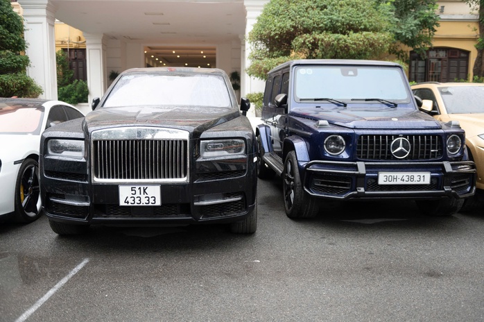 Cận cảnh dàn siêu xe Rolls-Royce, Lamborghini, G63 của Mr Pips- Ảnh 2. Cận cảnh dàn siêu xe Rolls-Royce, Lamborghini, G63 của Mr Pips- Ảnh 2.