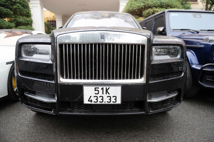 Cận cảnh dàn siêu xe Rolls-Royce, Lamborghini, G63 của Mr Pips- Ảnh 3. Cận cảnh dàn siêu xe Rolls-Royce, Lamborghini, G63 của Mr Pips- Ảnh 3.