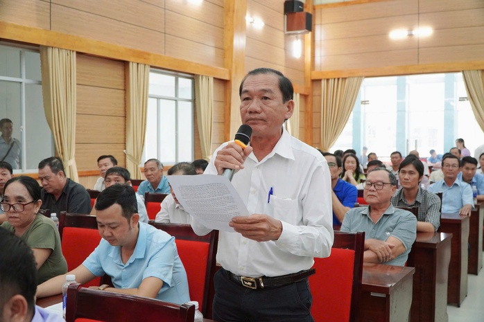Phó Thủ tướng Lê Thành Long tiếp xúc cử tri tại Phú Quốc- Ảnh 2. Phó Thủ tướng Lê Thành Long tiếp xúc cử tri tại Phú Quốc- Ảnh 2.