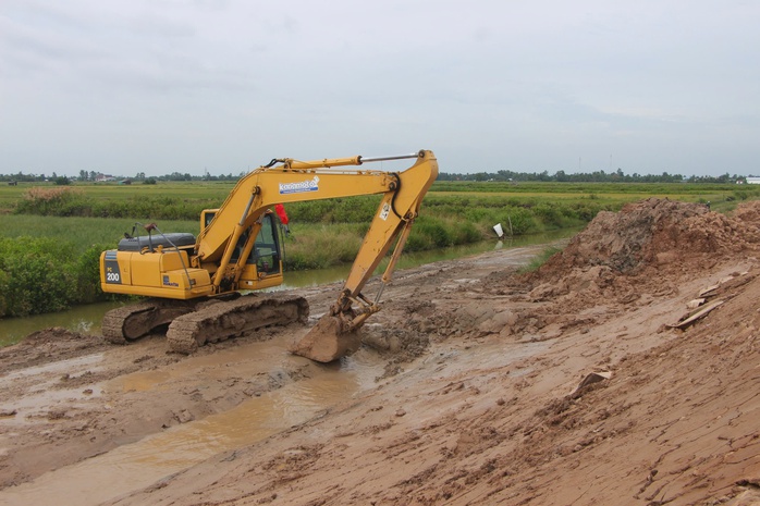 CLIP: Khẩn trương trên công trường cao tốc Cần Thơ – Cà Mau- Ảnh 5. CLIP: Khẩn trương trên công trường cao tốc Cần Thơ – Cà Mau- Ảnh 5.