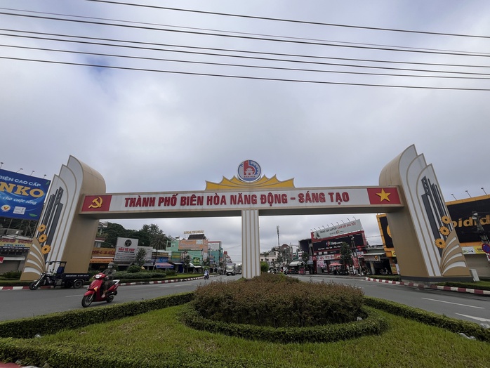 Đồng Nai: Từ năm 2025, phụ nữ sinh đủ 2 con trước 35 tuổi sẽ được hỗ trợ tiền- Ảnh 1. Đồng Nai: Từ năm 2025, phụ nữ sinh đủ 2 con trước 35 tuổi sẽ được hỗ trợ tiền- Ảnh 1.