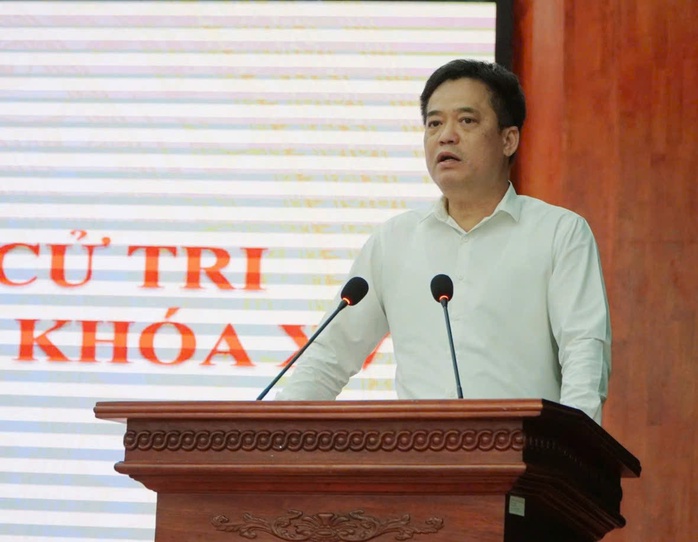 Phó Thủ tướng Lê Thành Long tiếp xúc cử tri tại Phú Quốc- Ảnh 4. Phó Thủ tướng Lê Thành Long tiếp xúc cử tri tại Phú Quốc- Ảnh 4.