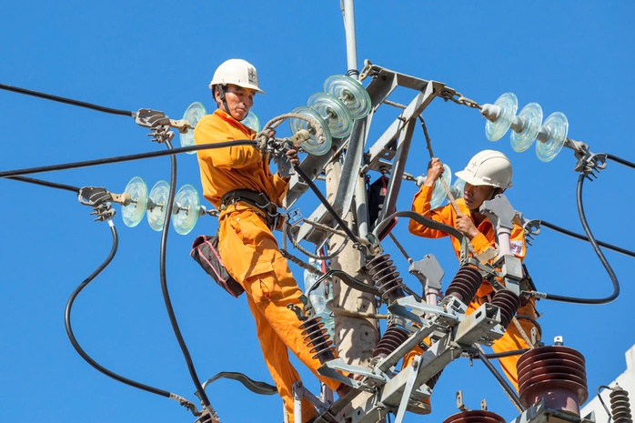 EVNCPC đảm bảo điện phục vụ sản xuất hàng Tết Nguyên đán Ất Tỵ- Ảnh 1. EVNCPC đảm bảo điện phục vụ sản xuất hàng Tết Nguyên đán Ất Tỵ- Ảnh 1.