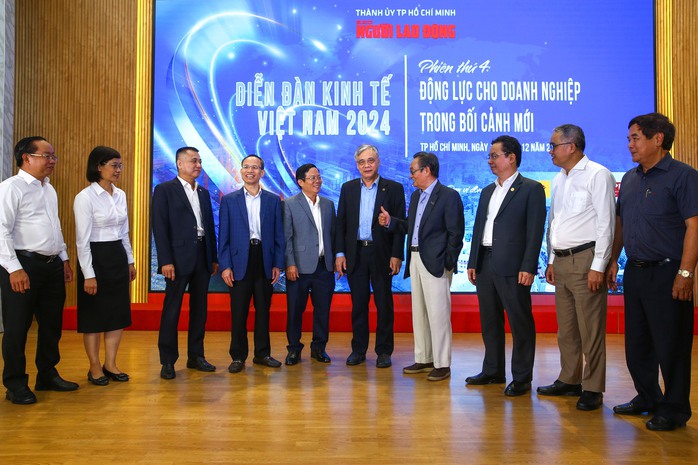 Diễn đàn Kinh tế Việt Nam 2024 - Phiên thứ 4: Nhiều cơ hội, động lực tăng trưởng mới- Ảnh 1. Diễn đàn Kinh tế Việt Nam 2024 - Phiên thứ 4: Nhiều cơ hội, động lực tăng trưởng mới- Ảnh 1.