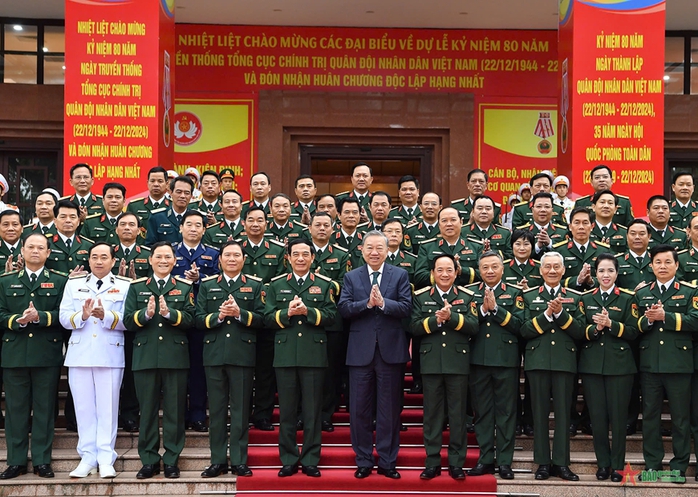 Hình ảnh Tổng Bí thư Tô Lâm dự Lễ kỷ niệm 80 năm Ngày truyền thống Tổng cục Chính trị- Ảnh 4. Hình ảnh Tổng Bí thư Tô Lâm dự Lễ kỷ niệm 80 năm Ngày truyền thống Tổng cục Chính trị- Ảnh 4.