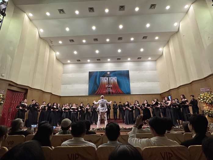 Tạ Minh Tâm, Ánh Tuyết xúc động trước thành quả học trò của NSƯT Phạm Thế Vĩ- Ảnh 8. Tạ Minh Tâm, Ánh Tuyết xúc động trước thành quả học trò của NSƯT Phạm Thế Vĩ- Ảnh 8.