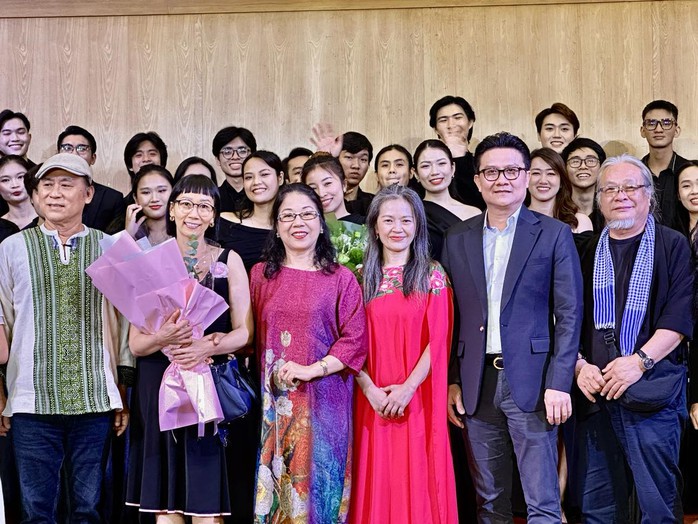 Tạ Minh Tâm, Ánh Tuyết xúc động trước thành quả học trò của NSƯT Phạm Thế Vĩ- Ảnh 3. Tạ Minh Tâm, Ánh Tuyết xúc động trước thành quả học trò của NSƯT Phạm Thế Vĩ- Ảnh 3.