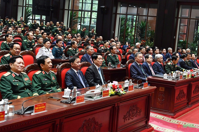 Hình ảnh Tổng Bí thư Tô Lâm dự Lễ kỷ niệm 80 năm Ngày truyền thống Tổng cục Chính trị- Ảnh 3. Hình ảnh Tổng Bí thư Tô Lâm dự Lễ kỷ niệm 80 năm Ngày truyền thống Tổng cục Chính trị- Ảnh 3.