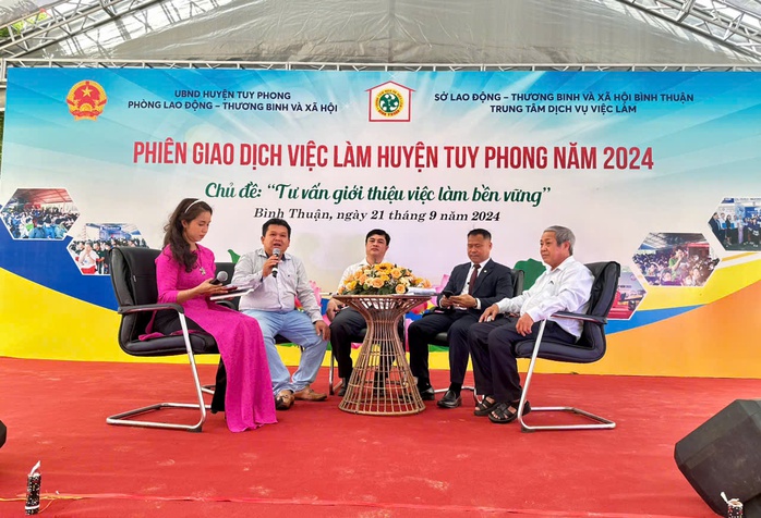 BÌNH THUẬN: Thúc đẩy việc làm bền vững- Ảnh 2. BÌNH THUẬN: Thúc đẩy việc làm bền vững- Ảnh 2.