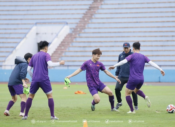 ASEAN Cup 2024: Nguyễn Filip háo hức chờ thi đấu- Ảnh 1. ASEAN Cup 2024: Nguyễn Filip háo hức chờ thi đấu- Ảnh 1.