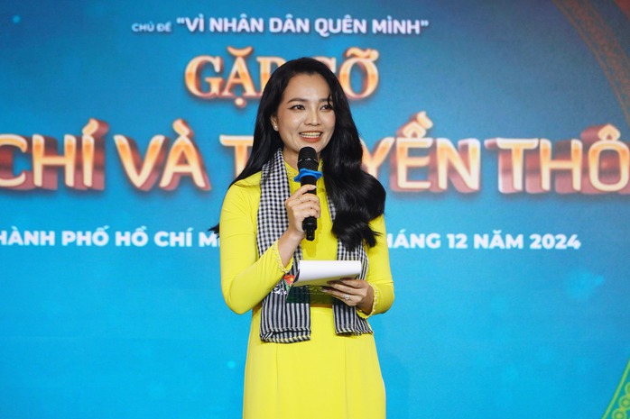 Chương trình nghệ thuật đặc biệt “Bài ca không quên”- Ảnh 6. Chương trình nghệ thuật đặc biệt “Bài ca không quên”- Ảnh 6.