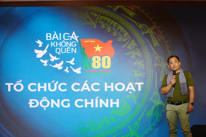 Chương trình nghệ thuật đặc biệt “Bài ca không quên”- Ảnh 8. Chương trình nghệ thuật đặc biệt “Bài ca không quên”- Ảnh 8.