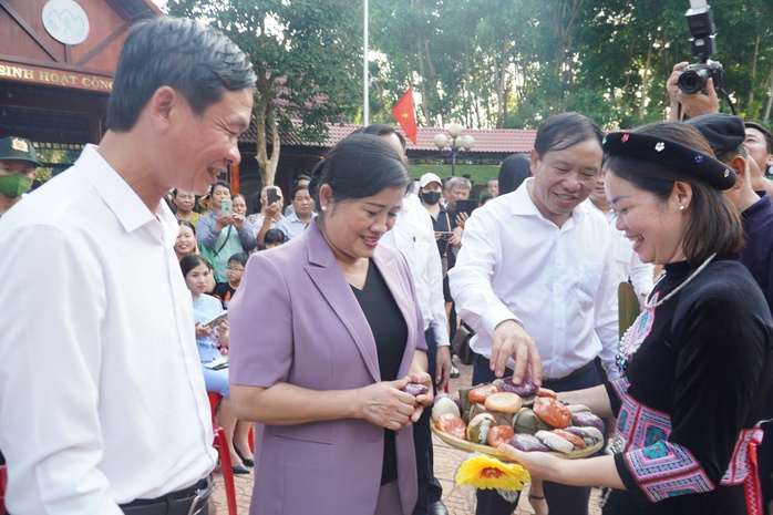 Huyện Bù Đăng đón nhận Huân chương Lao động hạng Nhì- Ảnh 3. Huyện Bù Đăng đón nhận Huân chương Lao động hạng Nhì- Ảnh 3.