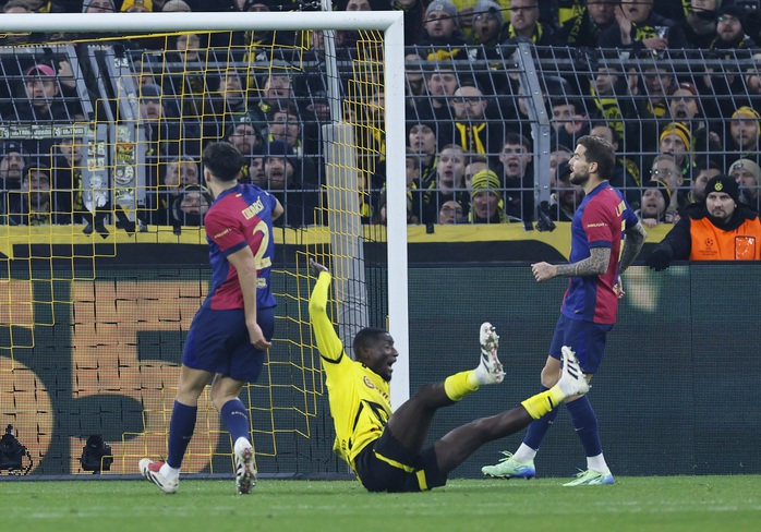 Rượt đuổi tỉ số hấp dẫn, Barcelona thắng nghẹt thở chủ nhà Dortmund- Ảnh 4. Rượt đuổi tỉ số hấp dẫn, Barcelona thắng nghẹt thở chủ nhà Dortmund- Ảnh 4.