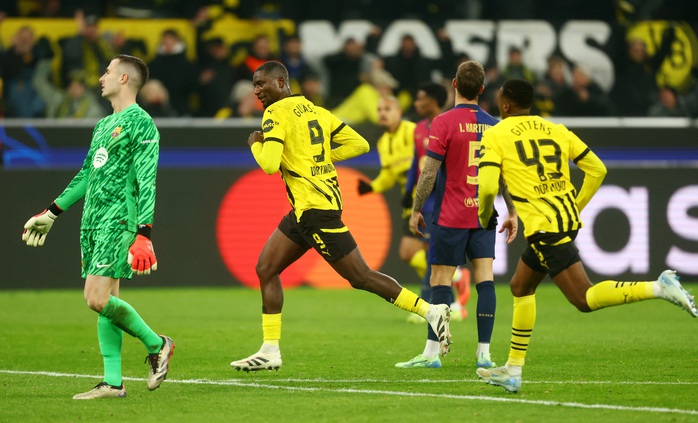 Rượt đuổi tỉ số hấp dẫn, Barcelona thắng nghẹt thở chủ nhà Dortmund- Ảnh 5. Rượt đuổi tỉ số hấp dẫn, Barcelona thắng nghẹt thở chủ nhà Dortmund- Ảnh 5.