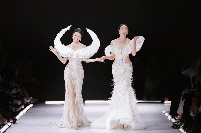 Hoa hậu Hương Giang cực đẹp trong áo cưới- Ảnh 18. Hoa hậu Hương Giang cực đẹp trong áo cưới- Ảnh 18.