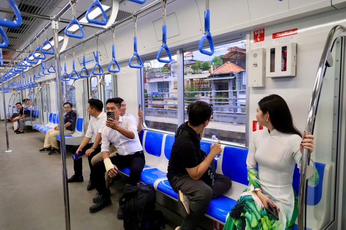 Metro số 1 hợp tác với Grab để kết nối mọi nẻo đường- Ảnh 4. Metro số 1 hợp tác với Grab để kết nối mọi nẻo đường- Ảnh 4.