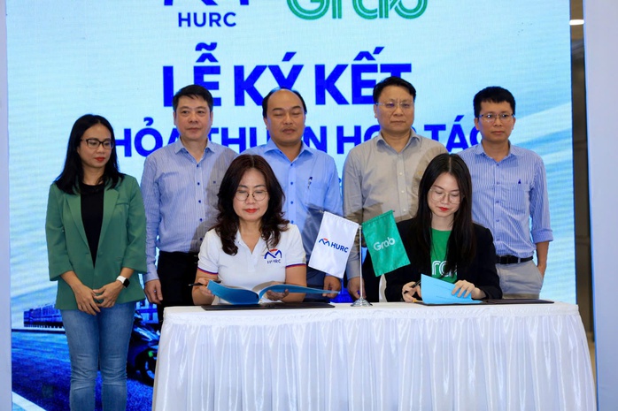 Metro số 1 hợp tác với Grab để kết nối mọi nẻo đường- Ảnh 3. Metro số 1 hợp tác với Grab để kết nối mọi nẻo đường- Ảnh 3.